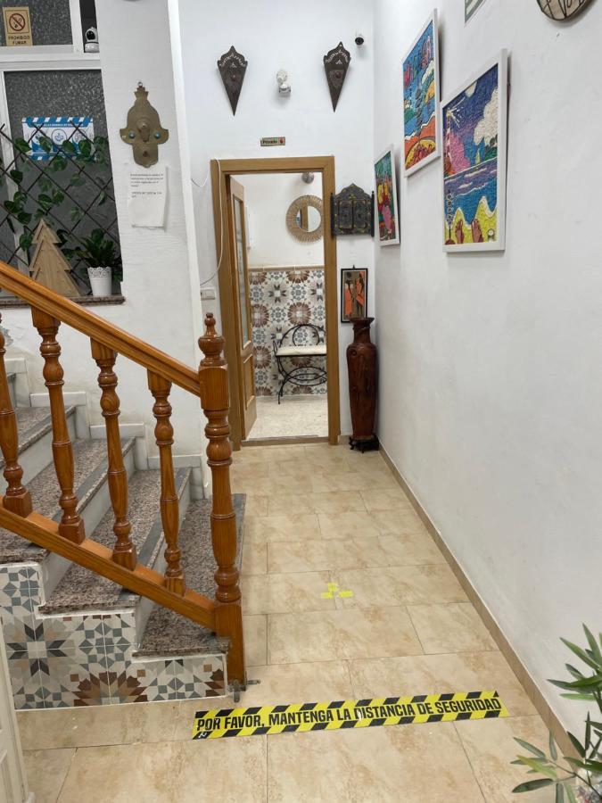 Hostal Mediterraneo 토레델마르 외부 사진