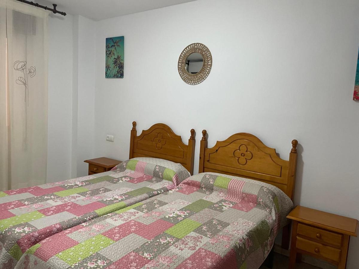 Hostal Mediterraneo 토레델마르 외부 사진