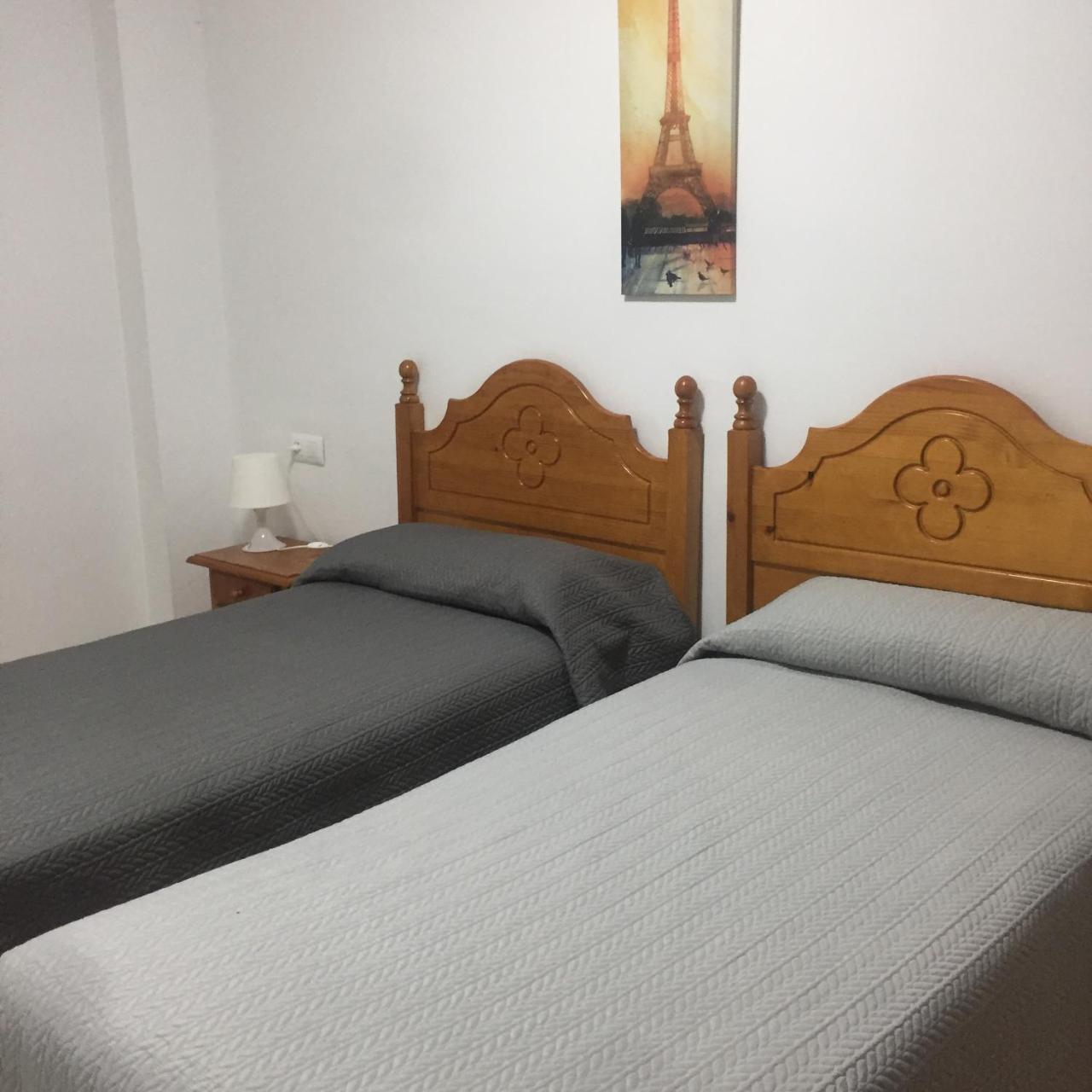 Hostal Mediterraneo 토레델마르 외부 사진
