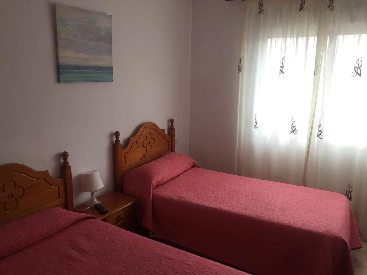 Hostal Mediterraneo 토레델마르 외부 사진