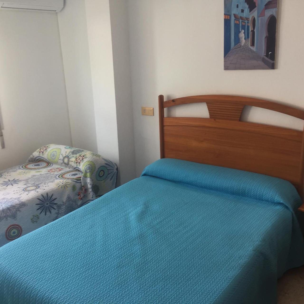 Hostal Mediterraneo 토레델마르 외부 사진